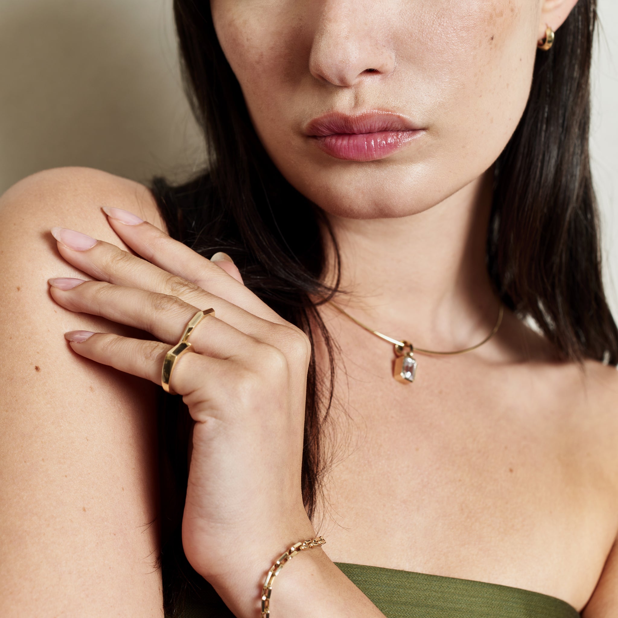 The Memory Ring by East London jeweller Rachel Boston | Discover our collections of unique and timeless engagement rings, wedding rings, and modern fine jewellery.