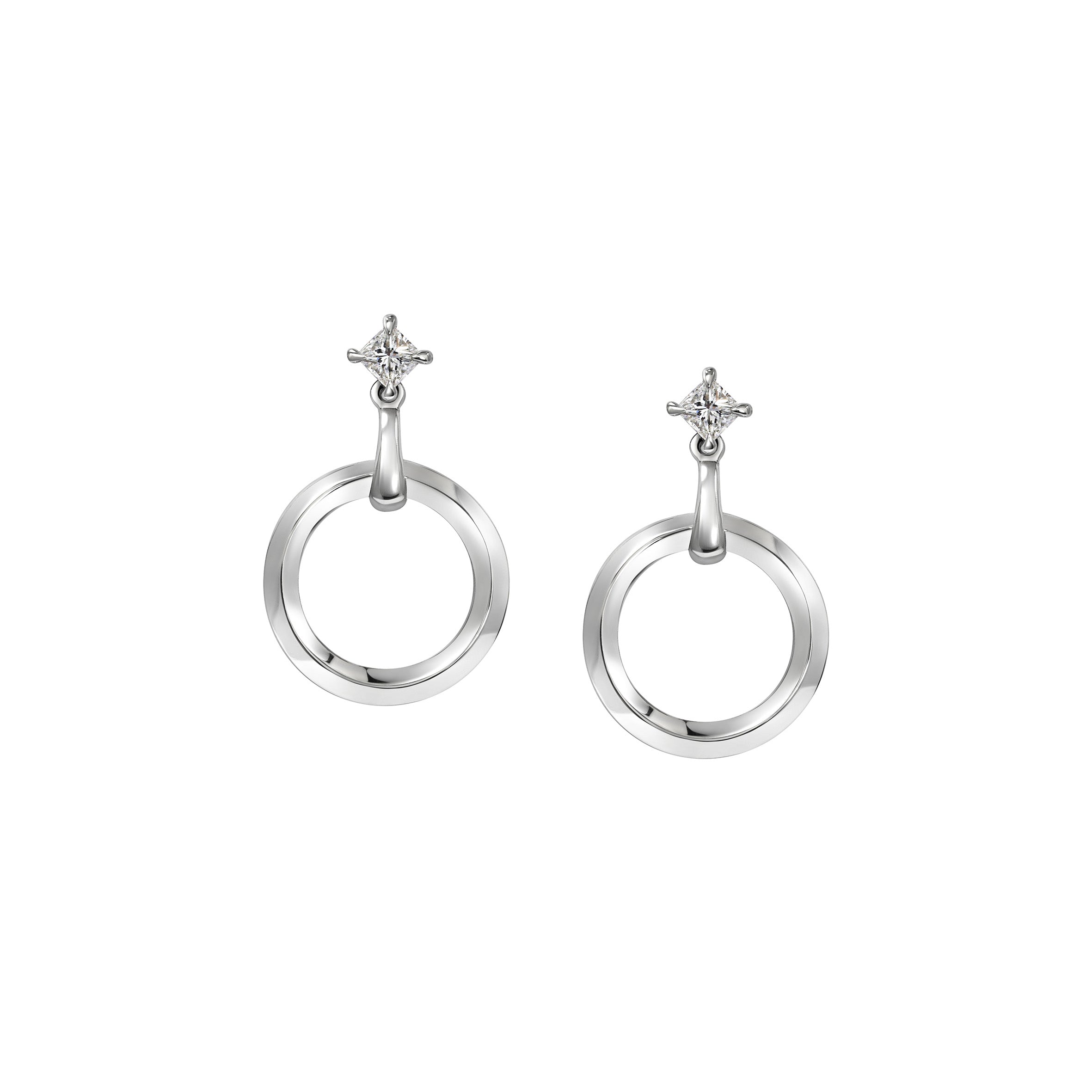 The Knife Edge Circulum Earrings by East London jeweller Rachel Boston | Discover our collections of unique and timeless engagement rings, wedding rings, and modern fine jewellery.