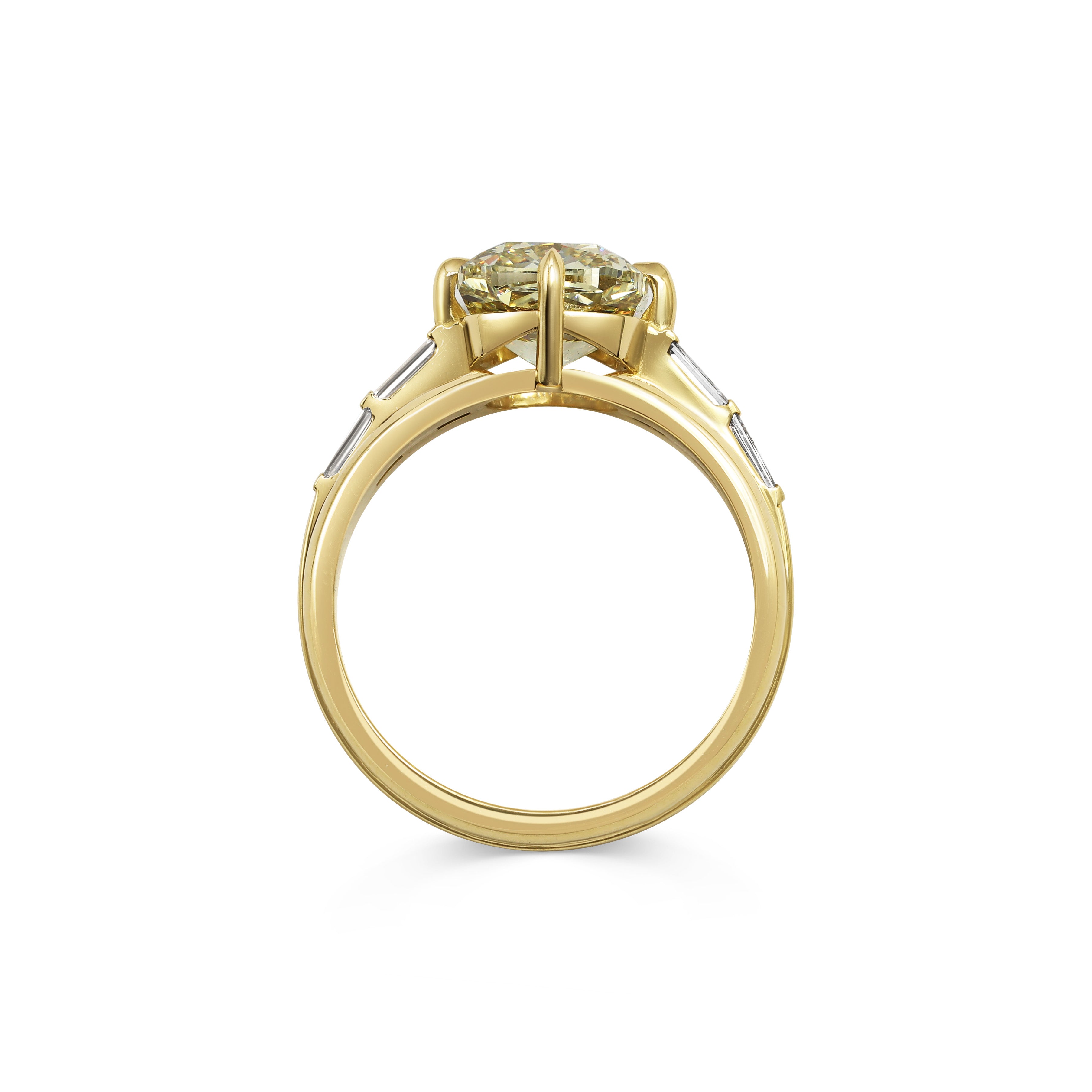 The Pothos Ring by East London jeweller Rachel Boston | Discover our collections of unique and timeless engagement rings, wedding rings, and modern fine jewellery.